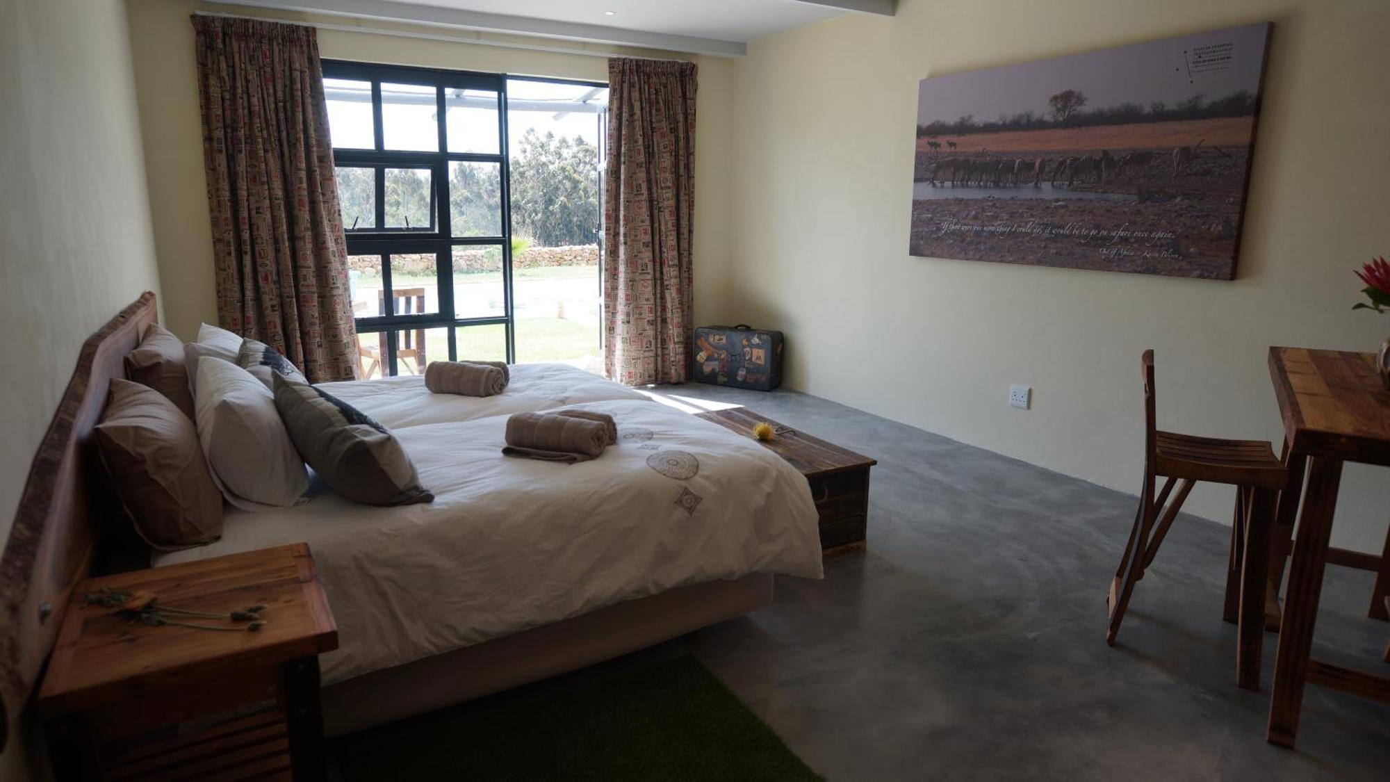 Napier Stellar Overberg Travellers Lodge מראה חיצוני תמונה
