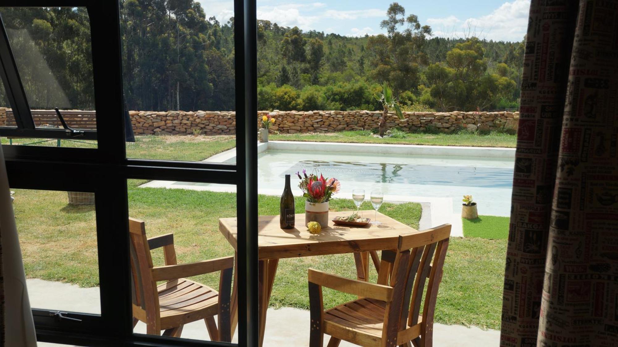 Napier Stellar Overberg Travellers Lodge מראה חיצוני תמונה